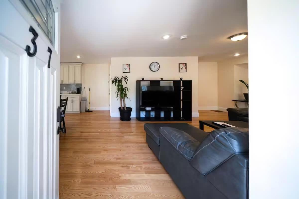 37 - 3Br Quincy - Cozy Townhouse Near Blue Hills Apartment ภายนอก รูปภาพ