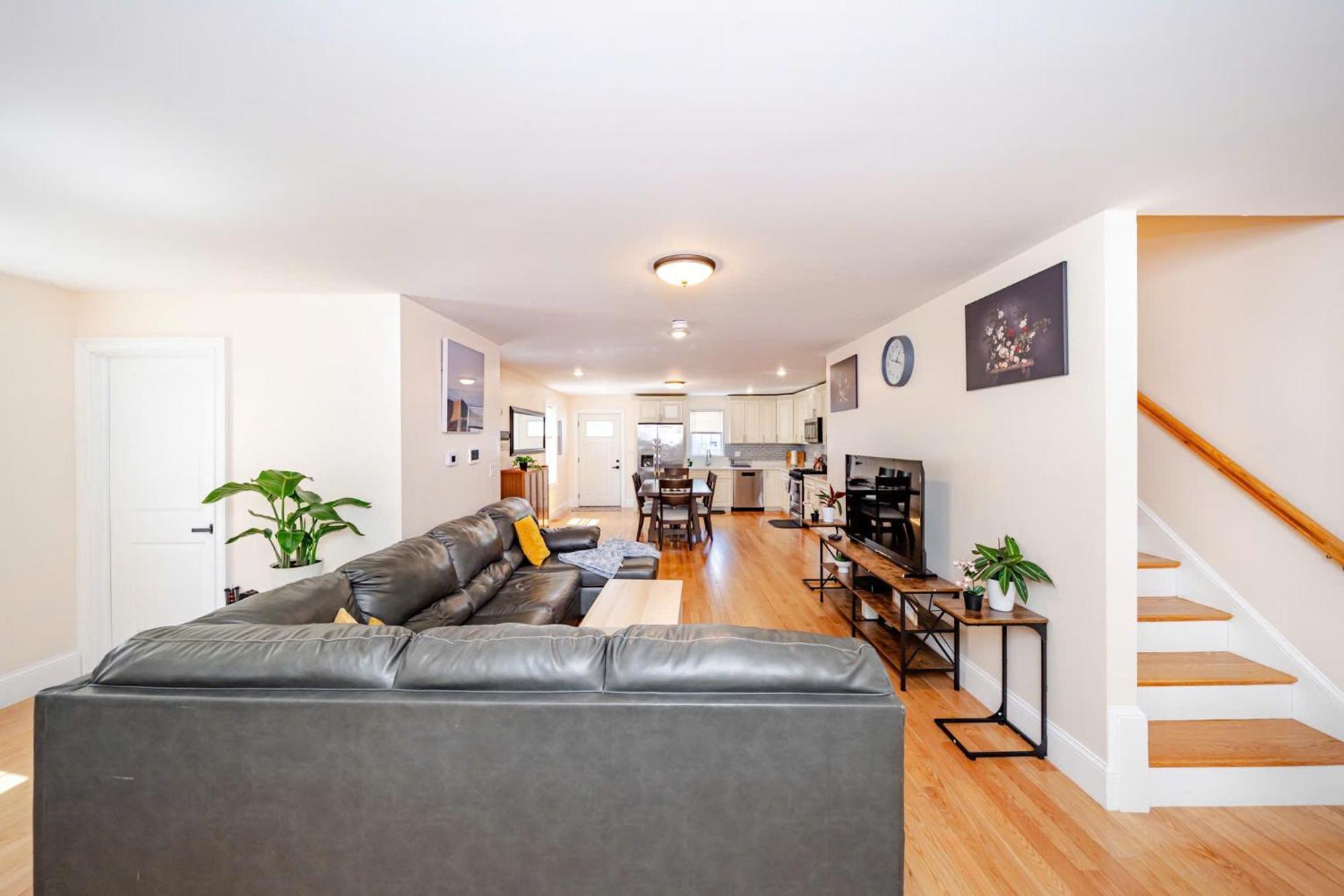 37 - 3Br Quincy - Cozy Townhouse Near Blue Hills Apartment ภายนอก รูปภาพ