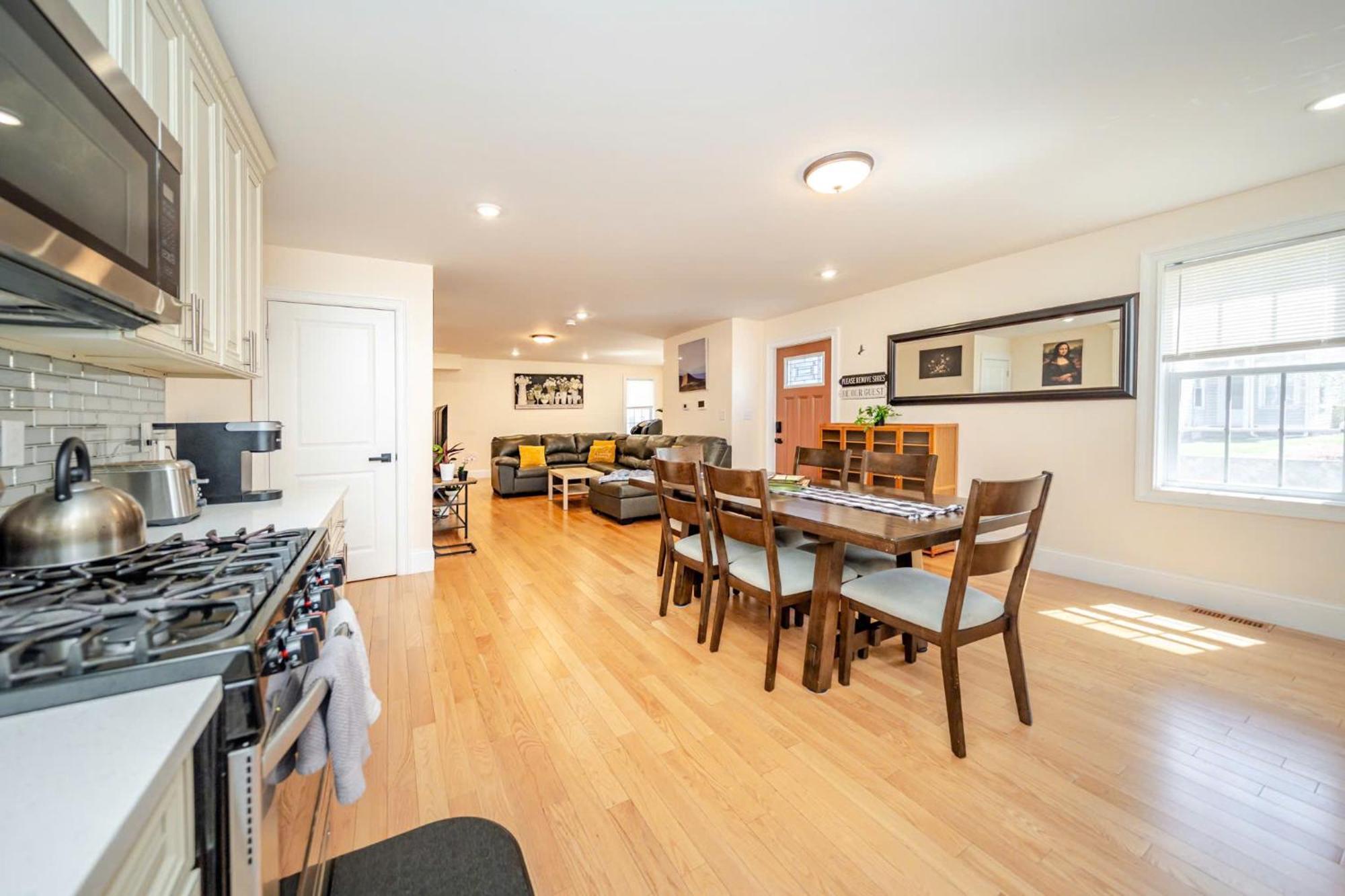 37 - 3Br Quincy - Cozy Townhouse Near Blue Hills Apartment ภายนอก รูปภาพ