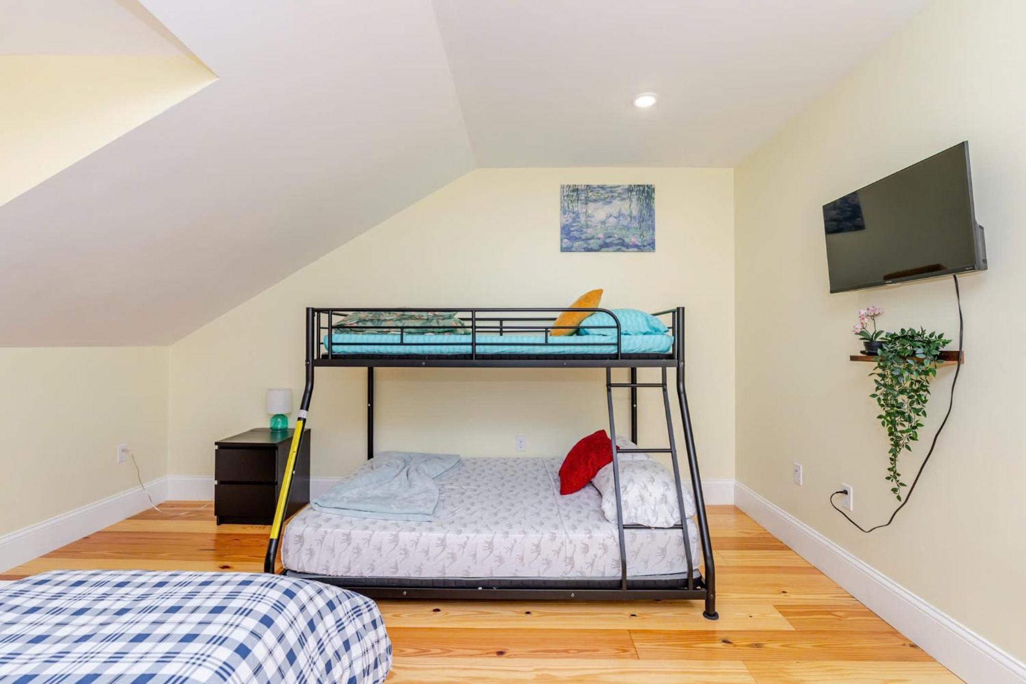 37 - 3Br Quincy - Cozy Townhouse Near Blue Hills Apartment ภายนอก รูปภาพ